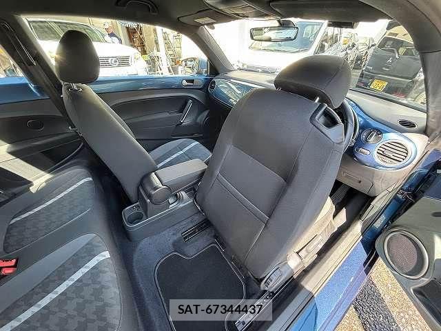 VolksWagen THE BEETLE 2017-08 7458856-22