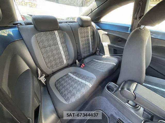 VolksWagen THE BEETLE 2017-08 7458856-23