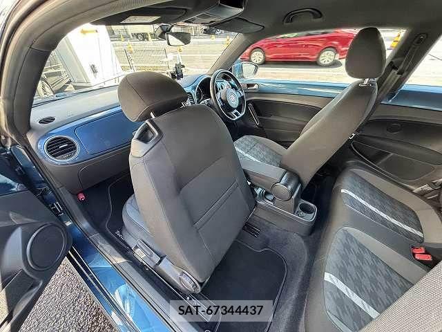 VolksWagen THE BEETLE 2017-08 7458856-24