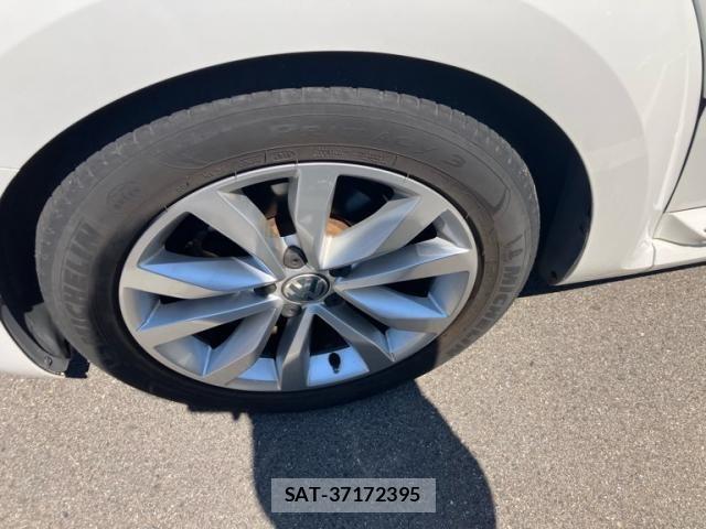 VolksWagen THE BEETLE 2013-06 7503779-8