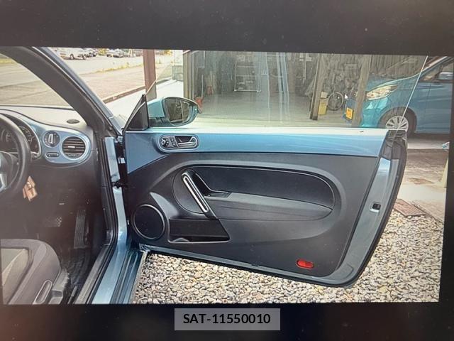 VolksWagen THE BEETLE 2017-04 7503778-15
