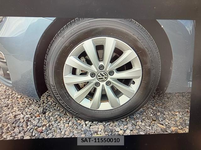 VolksWagen THE BEETLE 2017-04 7503778-5