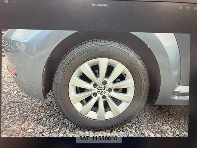 VolksWagen THE BEETLE 2017-04 7503778-6