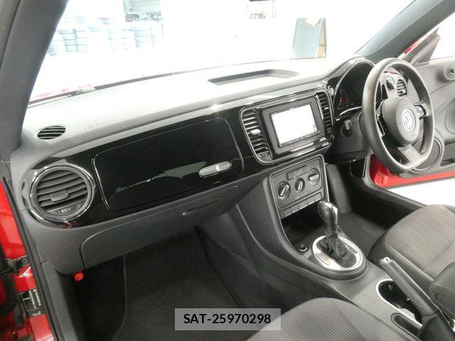 VolksWagen THE BEETLE 2016-03 7510463-12