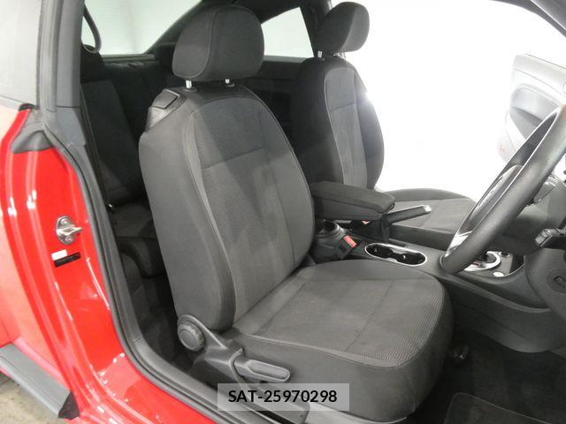 VolksWagen THE BEETLE 2016-03 7510463-16