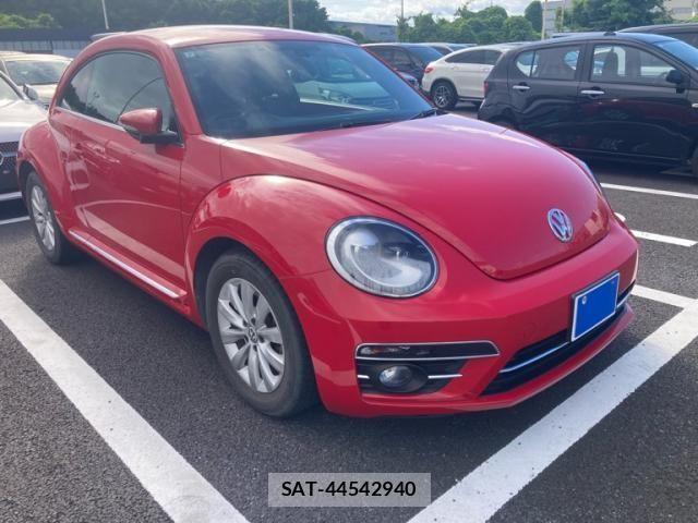 VolksWagen THE BEETLE 2017-07 7621363-1