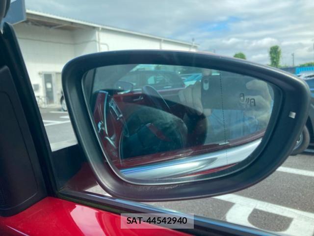 VolksWagen THE BEETLE 2017-07 7621363-20