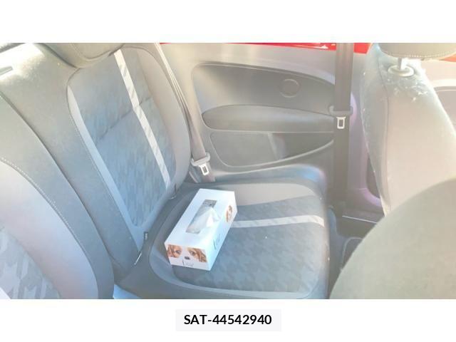 VolksWagen THE BEETLE 2017-07 7621363-24