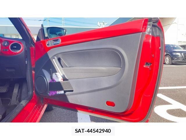 VolksWagen THE BEETLE 2017-07 7621363-26