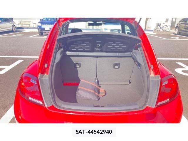 VolksWagen THE BEETLE 2017-07 7621363-29