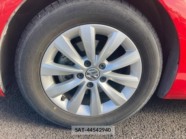 VolksWagen THE BEETLE 2017-07 7621363-4