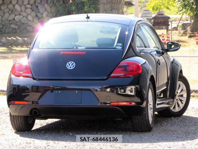 VolksWagen THE BEETLE 2013-04 7621362-3