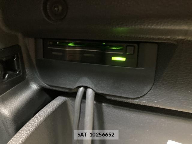 VolksWagen THE BEETLE 2019-11 7730757-12