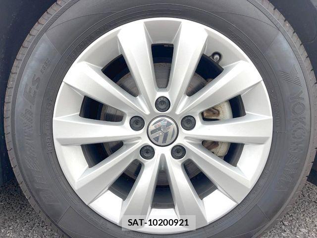 VolksWagen THE BEETLE 2017-09 7730758-12