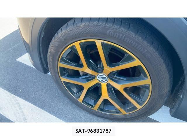 VolksWagen THE BEETLE 2017-07 7730759-5
