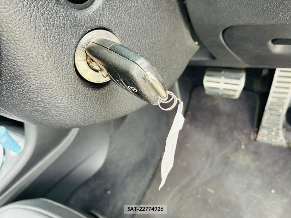 VolksWagen THE BEETLE 2014-02 6915425-13