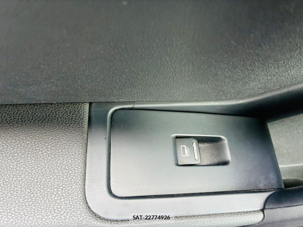 VolksWagen THE BEETLE 2014-02 6915425-18