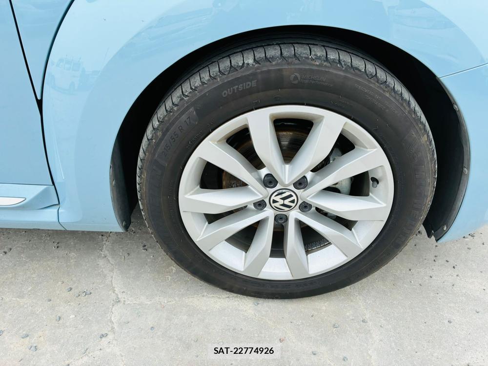 VolksWagen THE BEETLE 2014-02 6915425-25