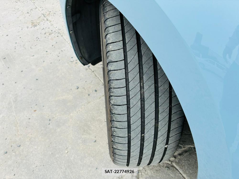 VolksWagen THE BEETLE 2014-02 6915425-29