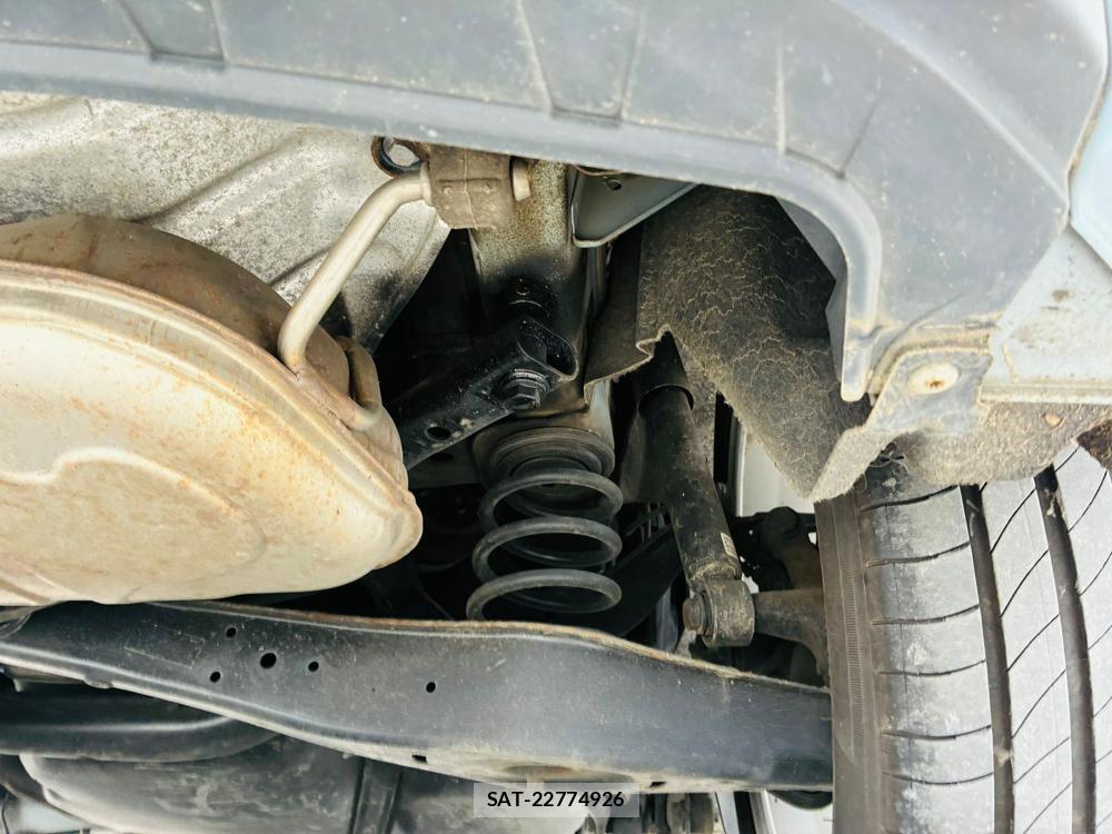 VolksWagen THE BEETLE 2014-02 6915425-33