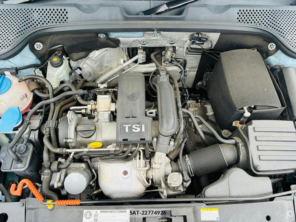 VolksWagen THE BEETLE 2014-02 6915425-35