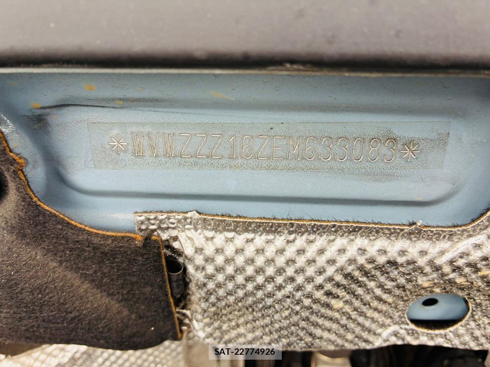 VolksWagen THE BEETLE 2014-02 6915425-36