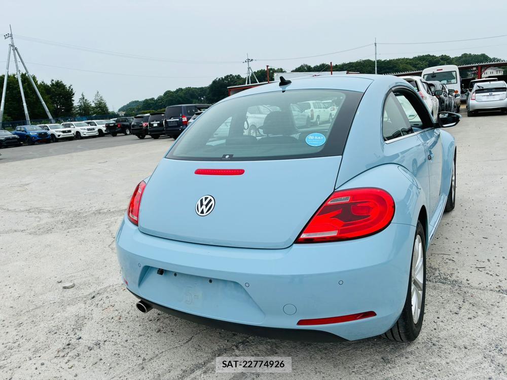 VolksWagen THE BEETLE 2014-02 6915425-4