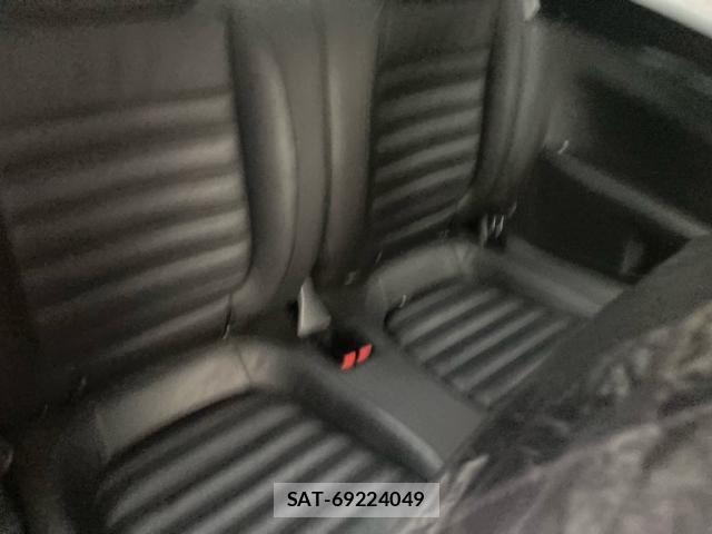 VolksWagen THE BEETLE 2012-06 7981585-12