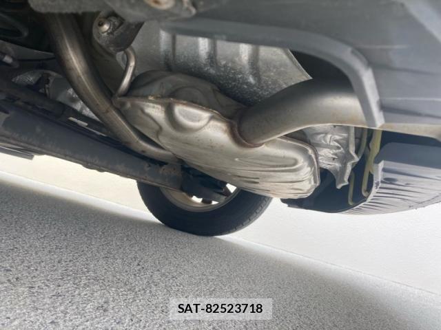 VolksWagen THE BEETLE 2014-02 8039213-9