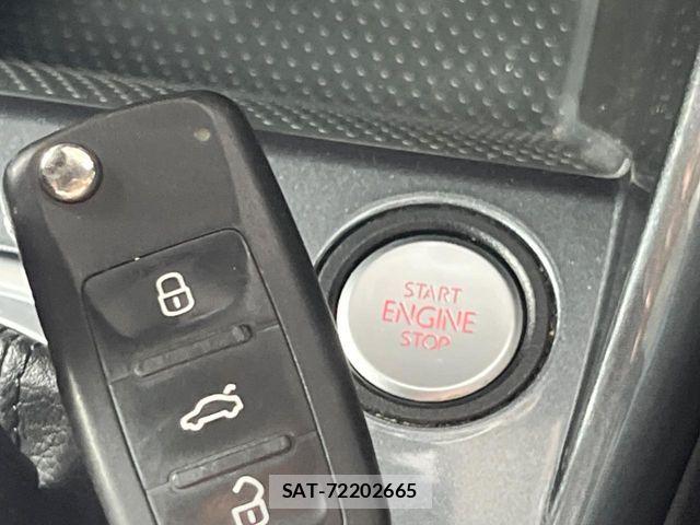 VolksWagen THE BEETLE 2017-03 8102739-7