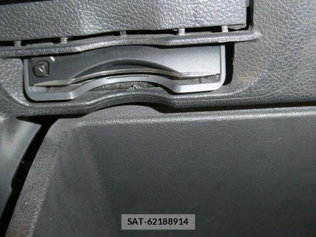 VolksWagen THE BEETLE 2013-09 8133025-22