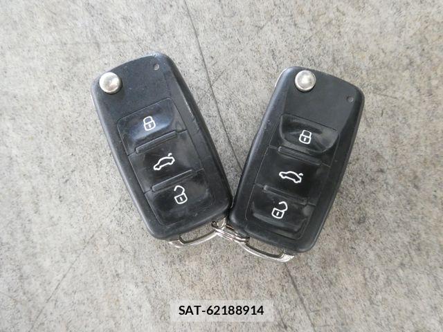 VolksWagen THE BEETLE 2013-09 8133025-29