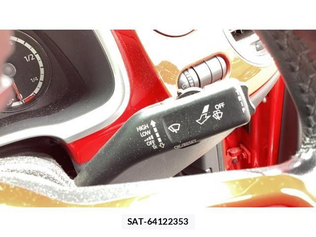 VolksWagen THE BEETLE 2013-06 8133026-15