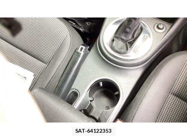 VolksWagen THE BEETLE 2013-06 8133026-21