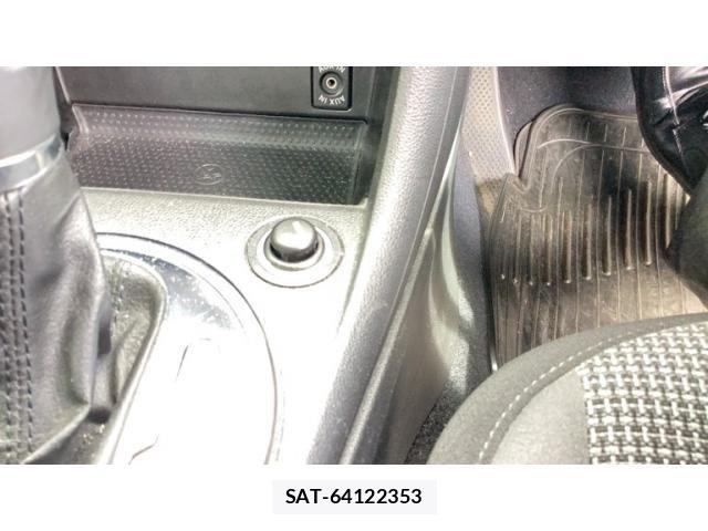 VolksWagen THE BEETLE 2013-06 8133026-24