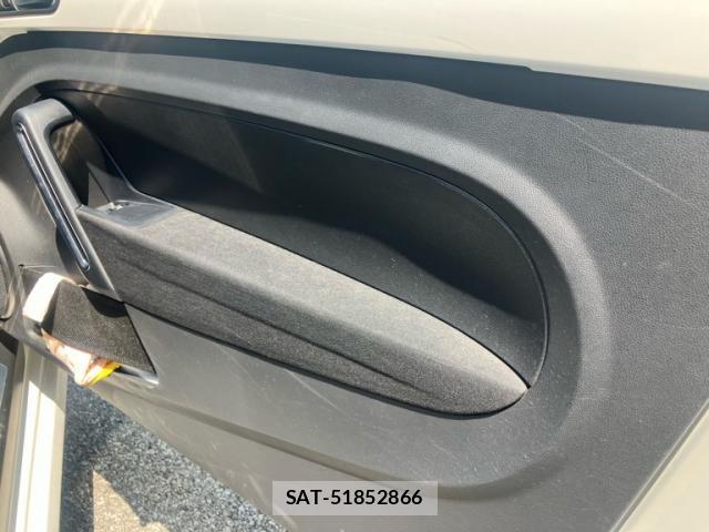 VolksWagen THE BEETLE 2013-08 8159528-11