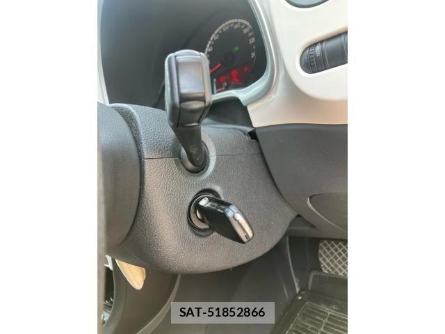 VolksWagen THE BEETLE 2013-08 8159528-22