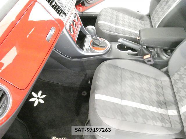 VolksWagen THE BEETLE 2018-06 8211031-14