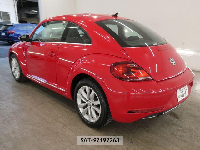 VolksWagen THE BEETLE 2018-06 8211031-1