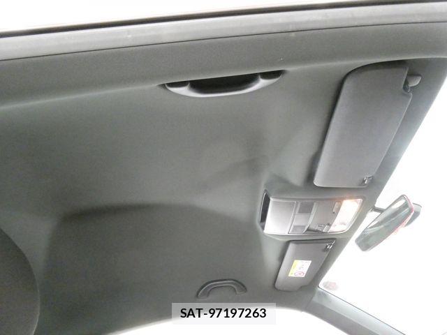 VolksWagen THE BEETLE 2018-06 8211031-21
