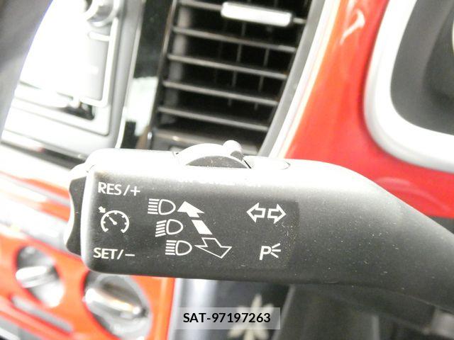VolksWagen THE BEETLE 2018-06 8211031-24
