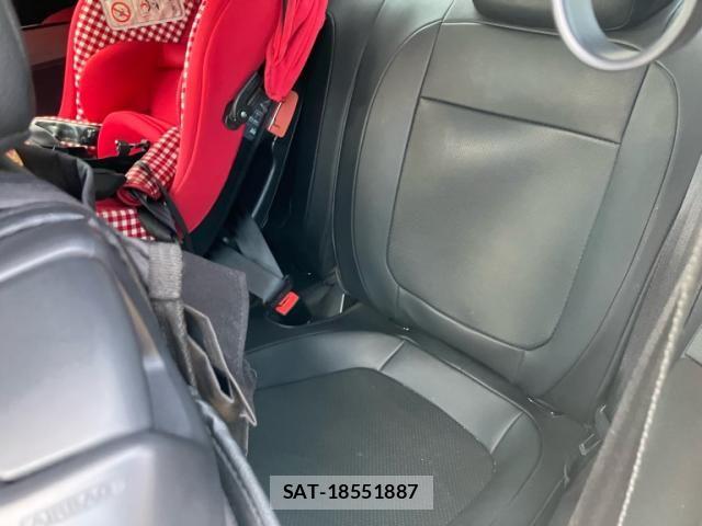 VolksWagen THE BEETLE 2013-02 8318121-13