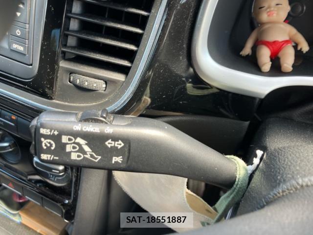 VolksWagen THE BEETLE 2013-02 8318121-24