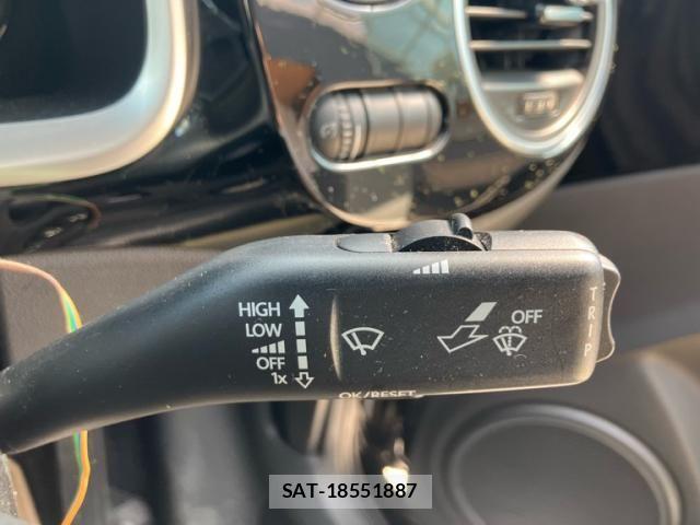 VolksWagen THE BEETLE 2013-02 8318121-25