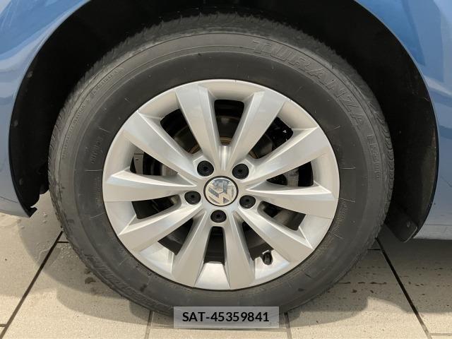 VolksWagen THE BEETLE 2018-02 8318120-16