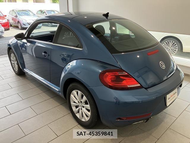 VolksWagen THE BEETLE 2018-02 8318120-20