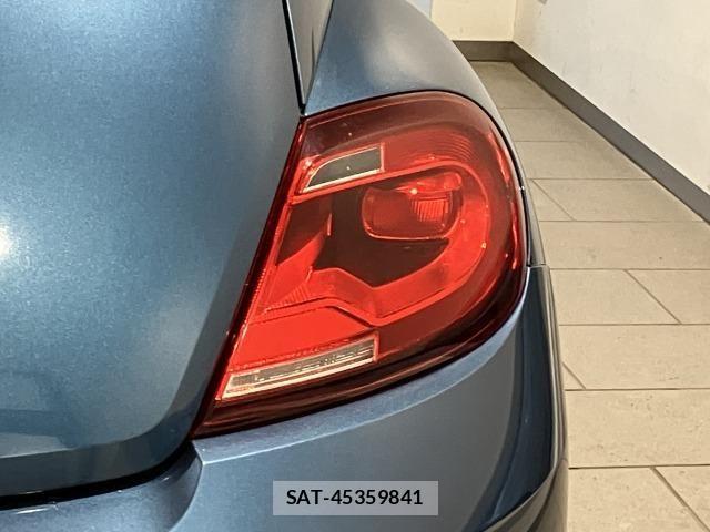 VolksWagen THE BEETLE 2018-02 8318120-23
