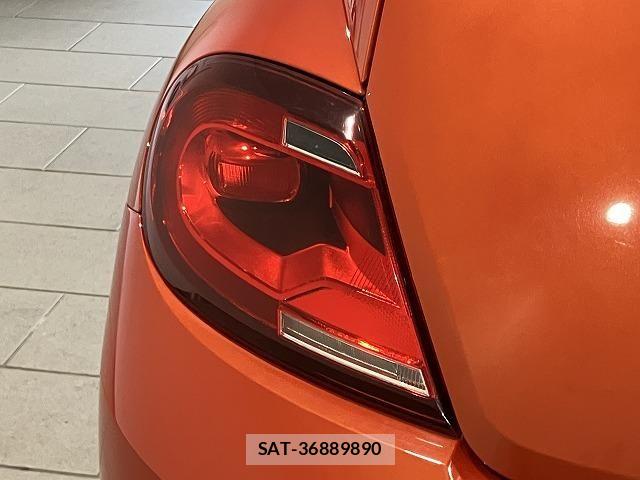 VolksWagen THE BEETLE 2017-10 8318117-12