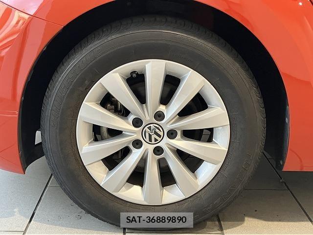 VolksWagen THE BEETLE 2017-10 8318117-16