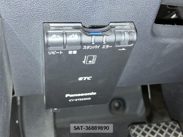 VolksWagen THE BEETLE 2017-10 8318117-28